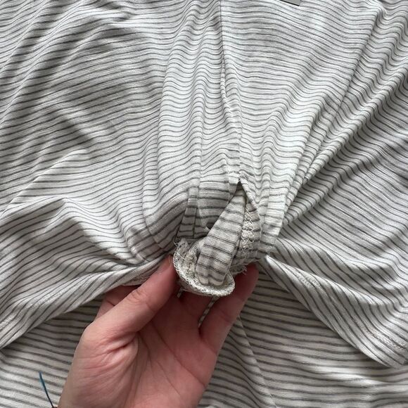 Francesca’s Nickie Lace Trim Striped Top Color Ivory & Grey Striped size XXS - Picture 11 of 13